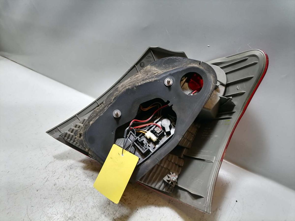 Toyota Yaris original Rücklicht Rückleuchte Schlussleuchte links Facelift Bj.2011